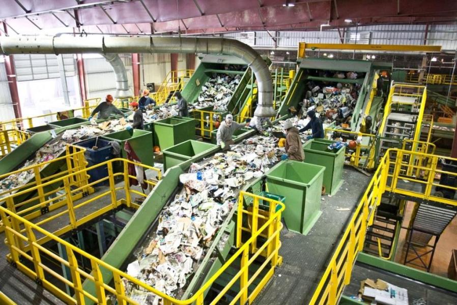 India’s Waste Management Scenario: Challenges and Recycling Capacities